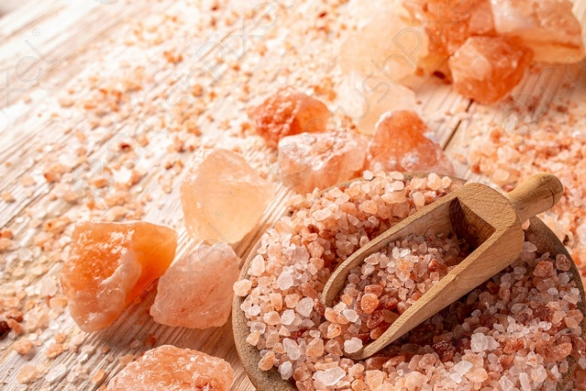 Muối hồng Himalaya Kobe Bussan có tốt hơn muối ăn thông thường?